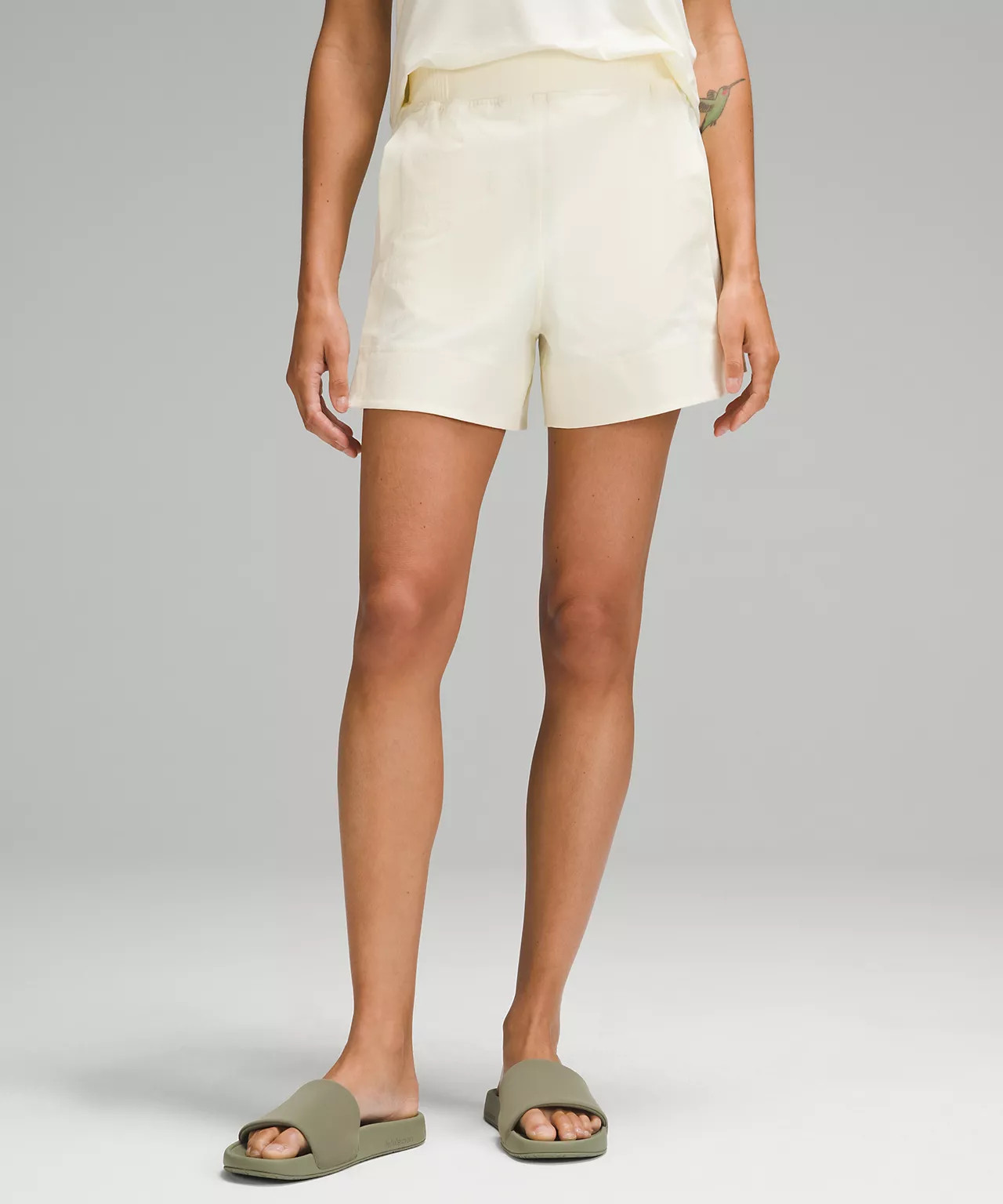 Stretch Woven Relaxed-Fit High-Rise Short 4" | Women's Shorts | lululemon | Lululemon (US)