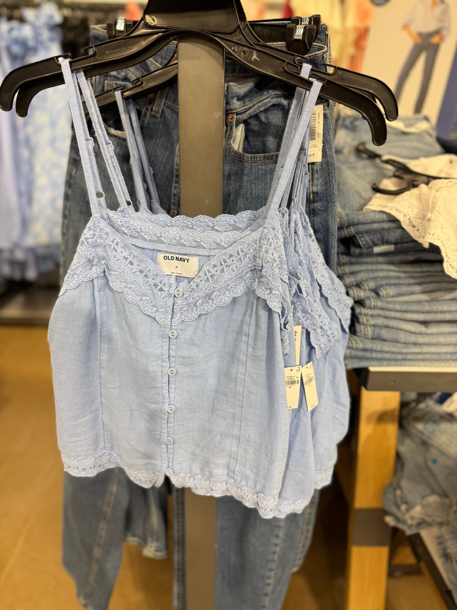 The cutest tanks at Old Navy

#LTKSeasonal #LTKootd
