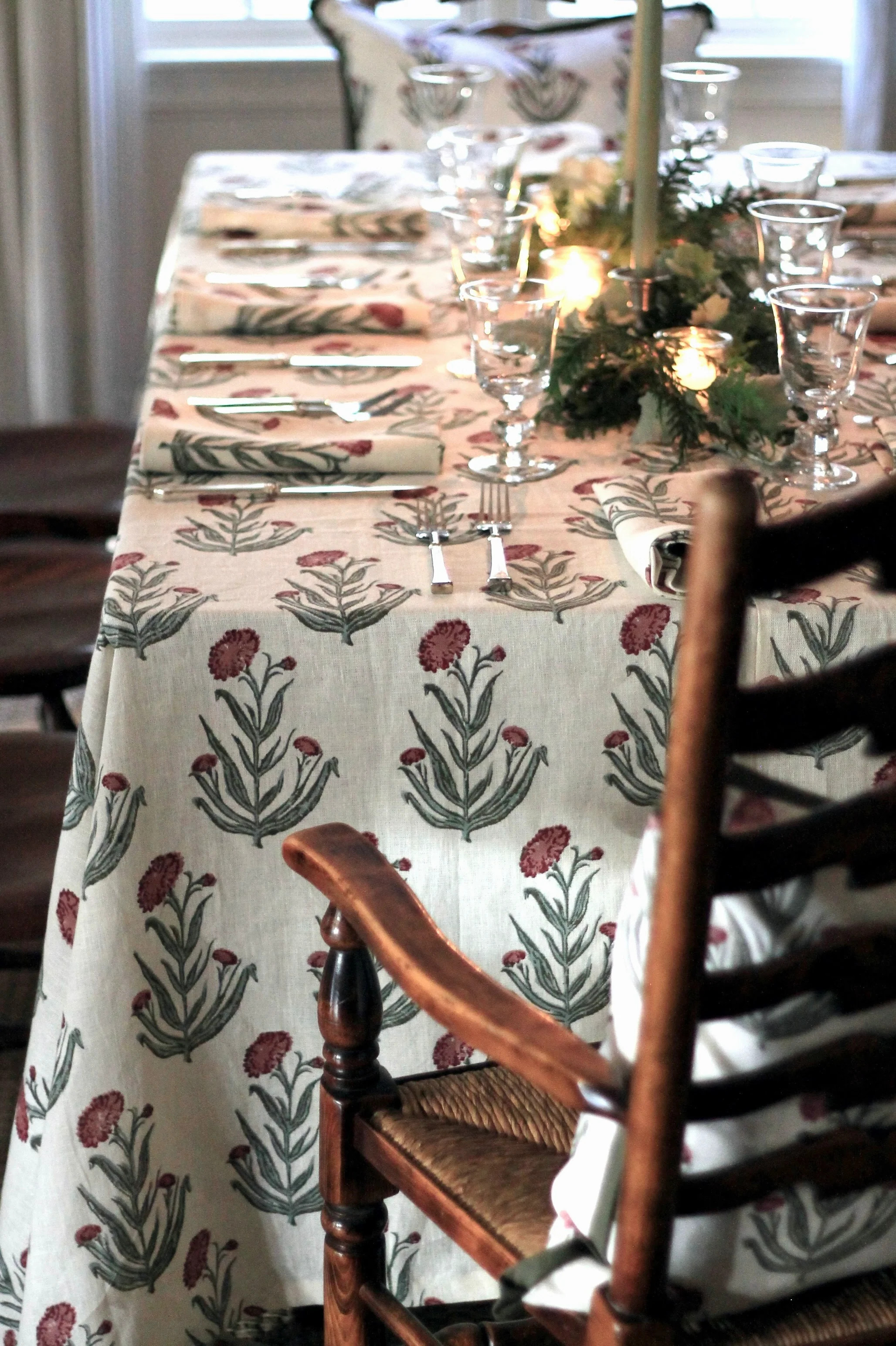 Amanda Linen Tablecloths | JSH Home Essentials