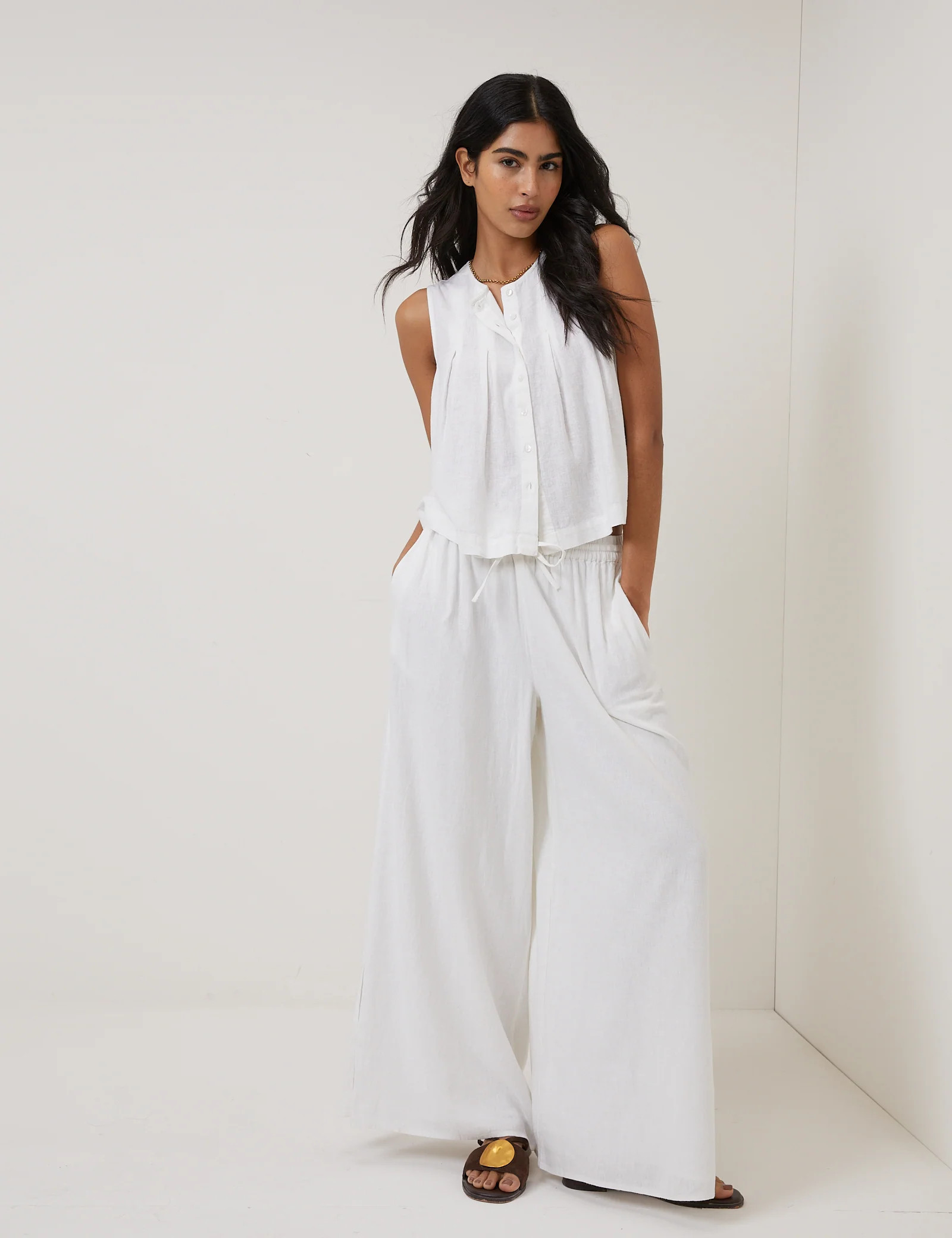 White Pleated Shell Linen-Blend Tate Top | Nobody's Child