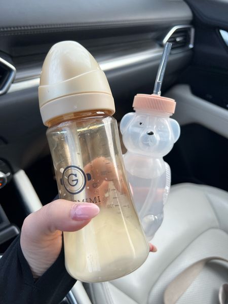Transition cup duo that saved us! 

Start with the honey bear with water. We did this from 6 months. At 12 months we added the sippy cup with no straw. Did that for two months and now he can use both cups with no assistance and the straw! 10/10 recommend! 



#LTKMostLoved #LTKbaby #LTKfindsunder50