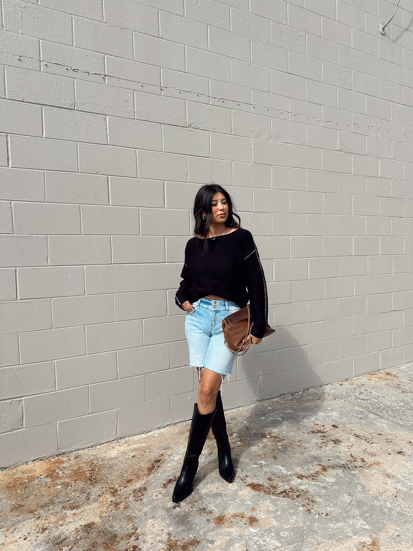 Today’s OOTD: Pinterest inspo > IRL 🍂
Soft sweater + shorts on repeat + a bold boot moment 🖤

@maurices #discovermaurices #pinterestinspo #mauricesassociate #ltk #mbassador