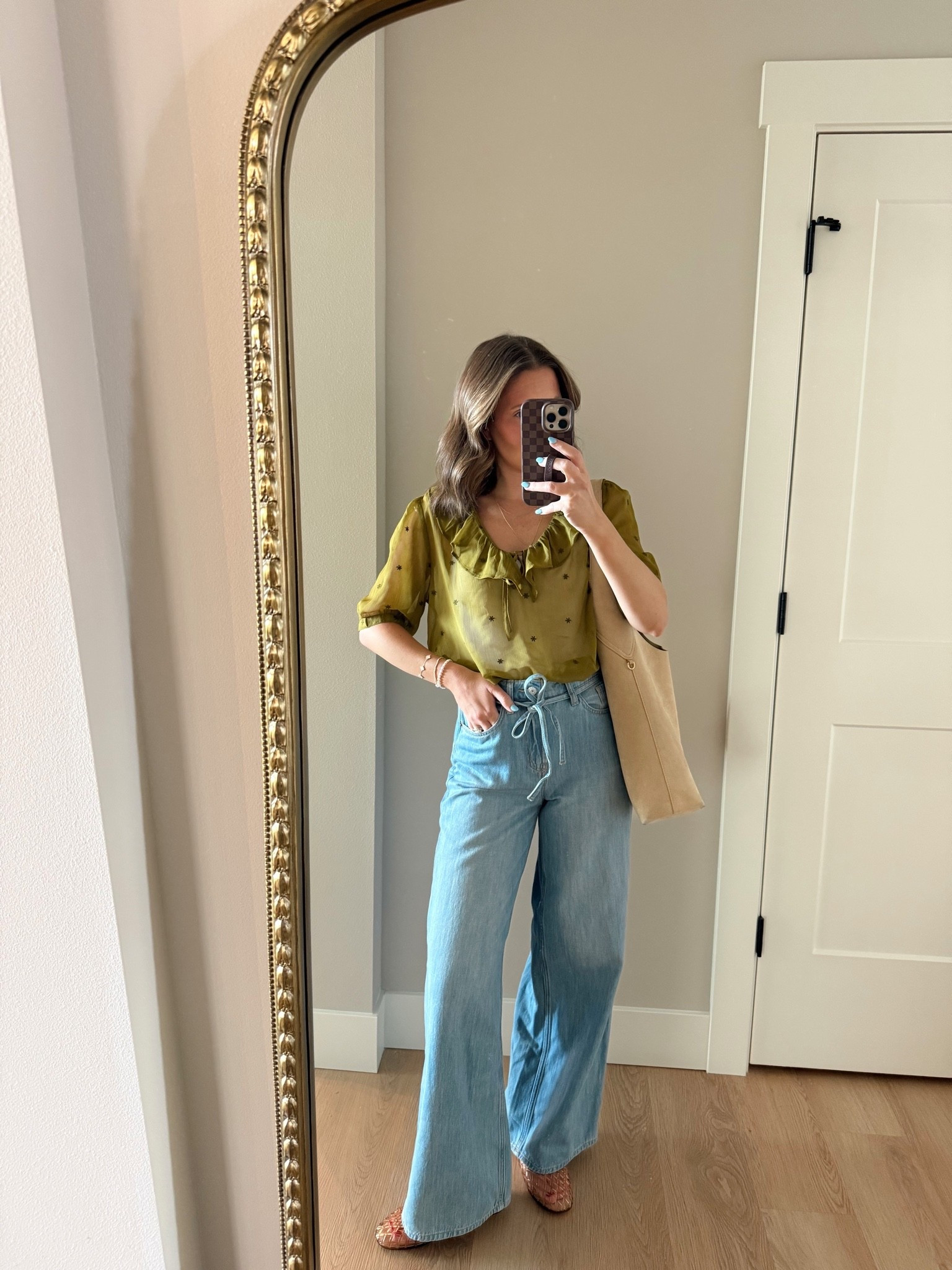 Old navy finds on sale! Wearing a small top and size 0 denim

Old navy style

#LTKSaleAlert