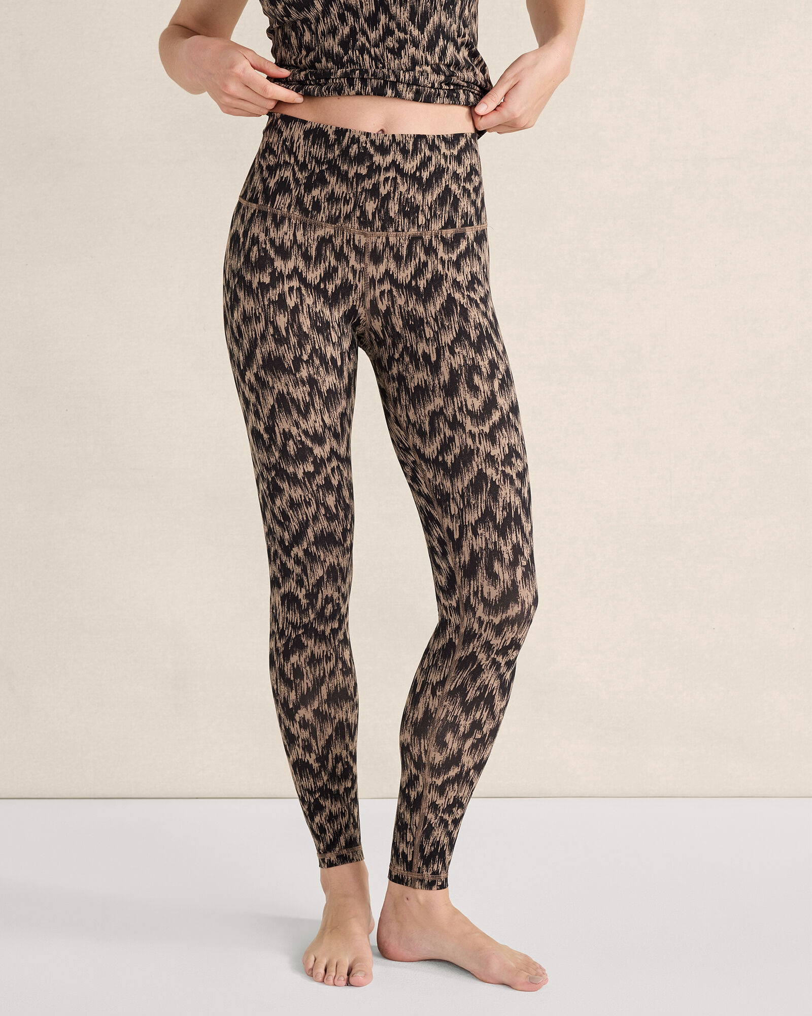 Balance Abstract Print Leggings | Haven Well Within