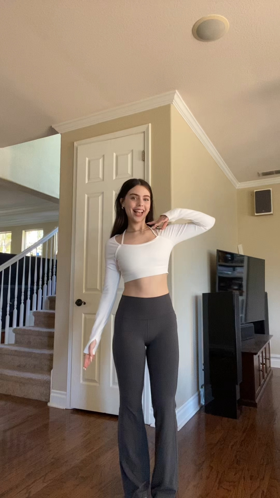 Cute amazon workout outfit!✨

Amazon workout clothes / amazon workout outfits / lululemon dupes / lululemon leggings dupes / amazon lululemon dupes / workout outfits


#LTKVideo #LTKFitness #LTKFindsUnder50