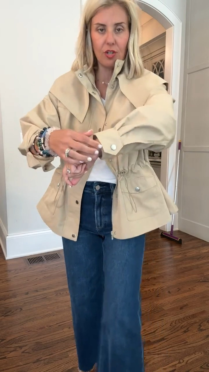 The cutest jacket yall!! It cinches at the waist and such a classy look!! 
Tee & Jacket - xs
Jeans - 26P
Shoes - 7.5 (sized 1/2 down)

#LTKdayinmylife #LTKgrwm #LTKootd
