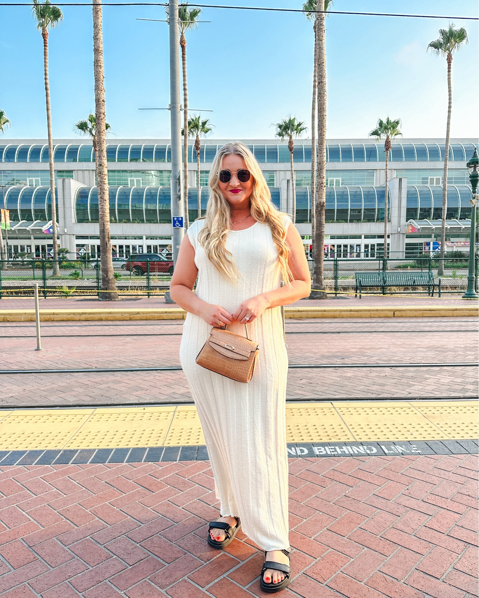 The perfect summer dress! Dress from Amazon. Bag & Shoes from Target. 

Midsize, midsize outfit, summer dress, Amazon dresses, cute Amazon dresses, target shoes, target purses 

#LTKSeasonal #LTKFindsUnder50 #LTKMidsize