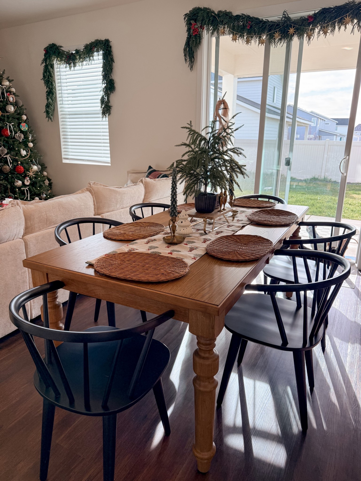 My table & chairs 🤍 #TargetFinds #WalmartFinds 

#LTKHome #LTKU #LTKSaleAlert