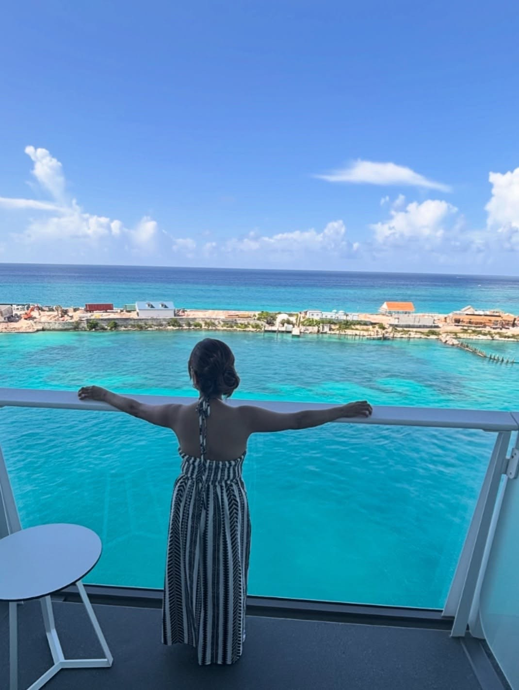 Royal views in the Bahamas @royalcaribbean 
✨
✨
✨
#utopiaoftheseas #royalcaribbean #royalcaribbeancruise #bahamas