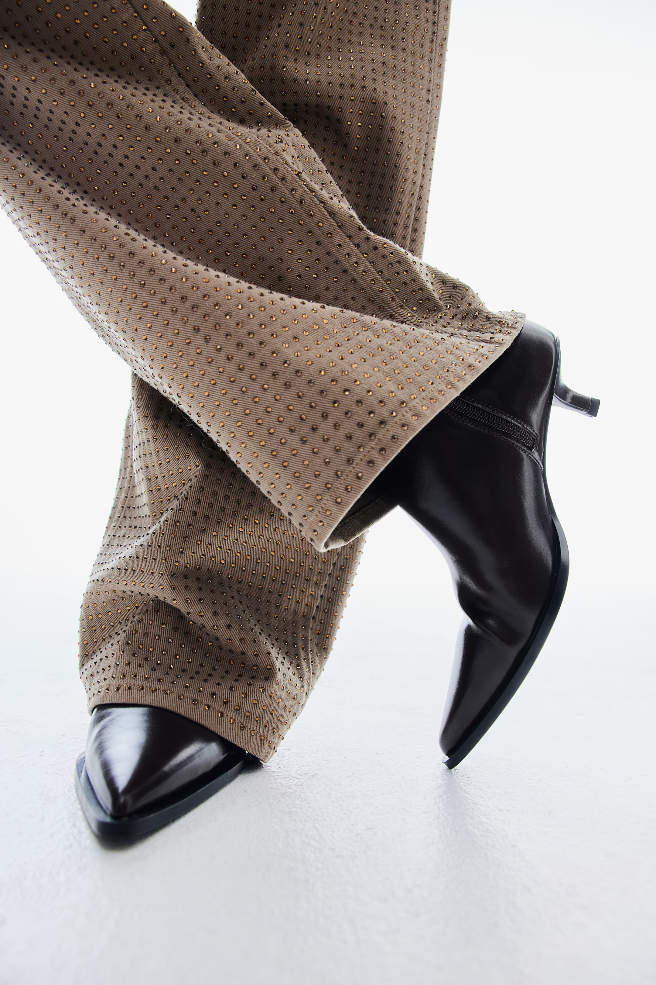 Pointed ankle boots | H&M (UK, MY, IN, SG, PH, TW, HK)