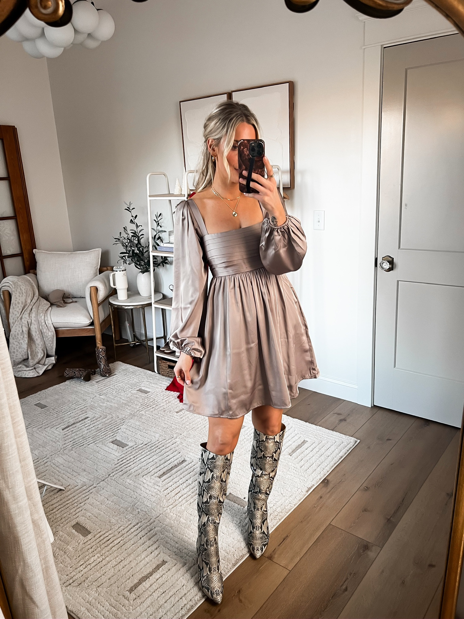 Another holiday dress option! 🎄 Comes in so many pretty colors! Linking them here for you!!!

#LTKSeasonal #LTKHoliday #LTKstyletip