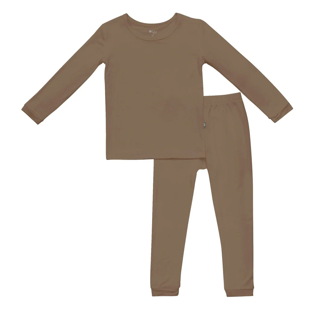 Long Sleeve Pajamas in Coffee | Kyte Baby