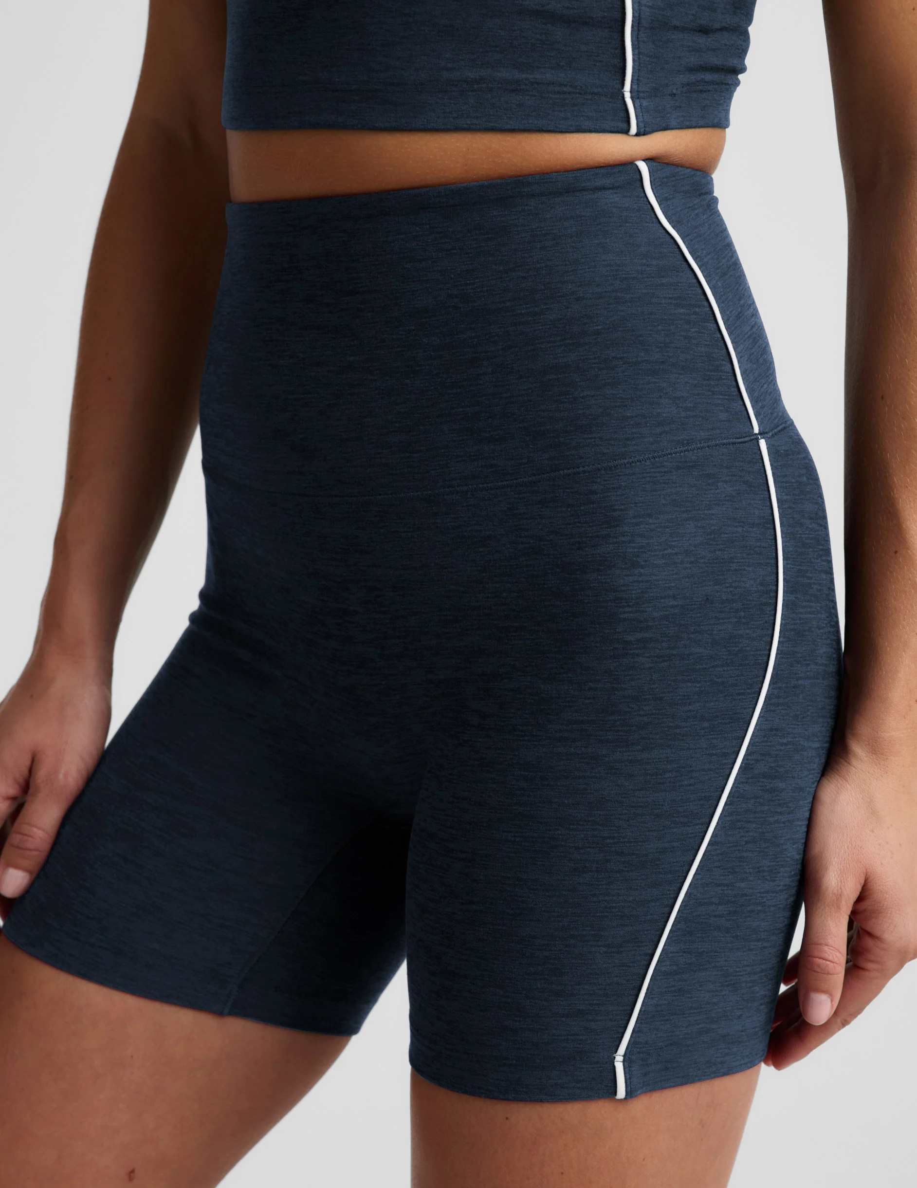 Women's 5" Spacedye Streamline Shorts - Nocturnal Navy | Beyond Yoga