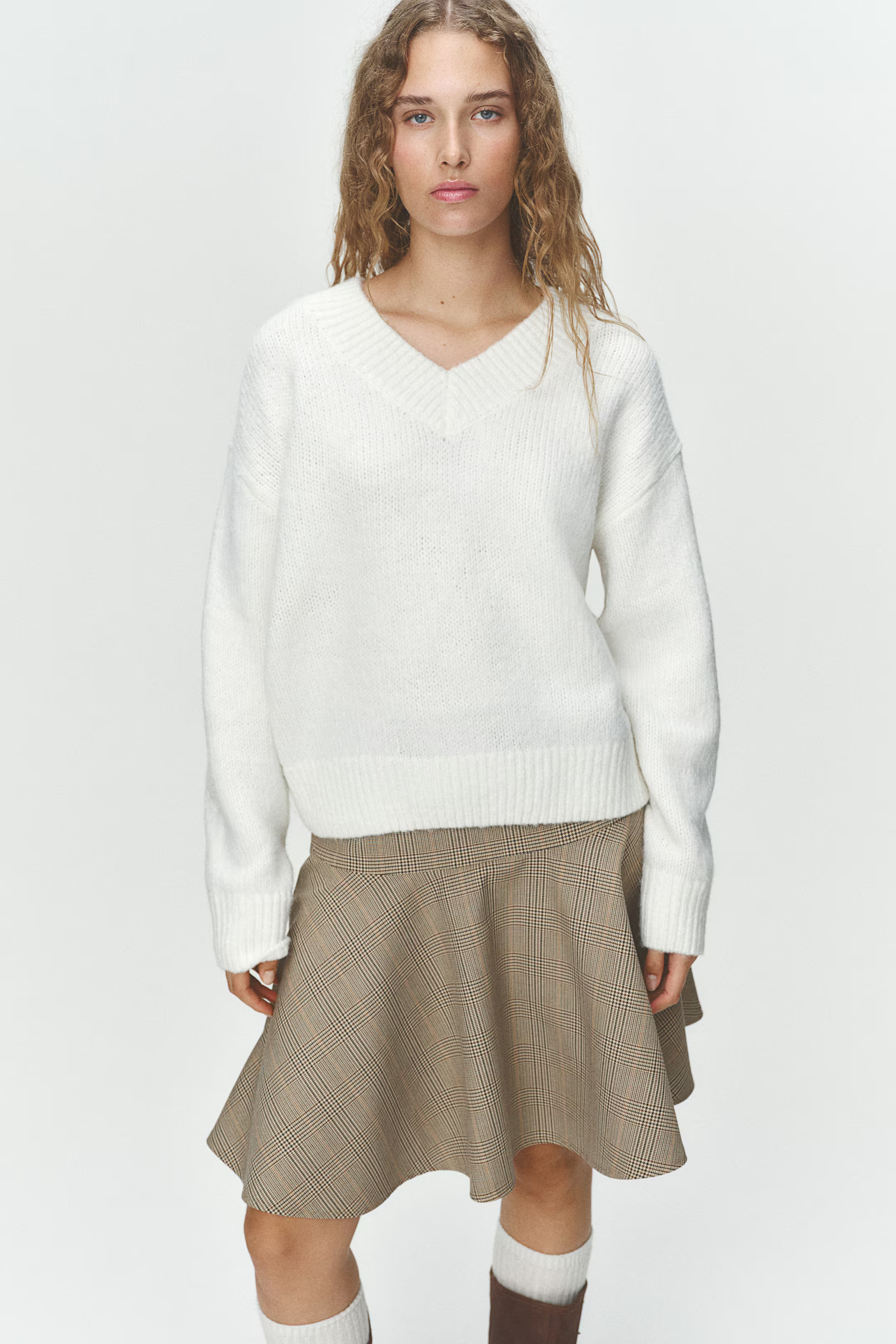V-neck jumper | H&M (UK, MY, IN, SG, PH, TW, HK)