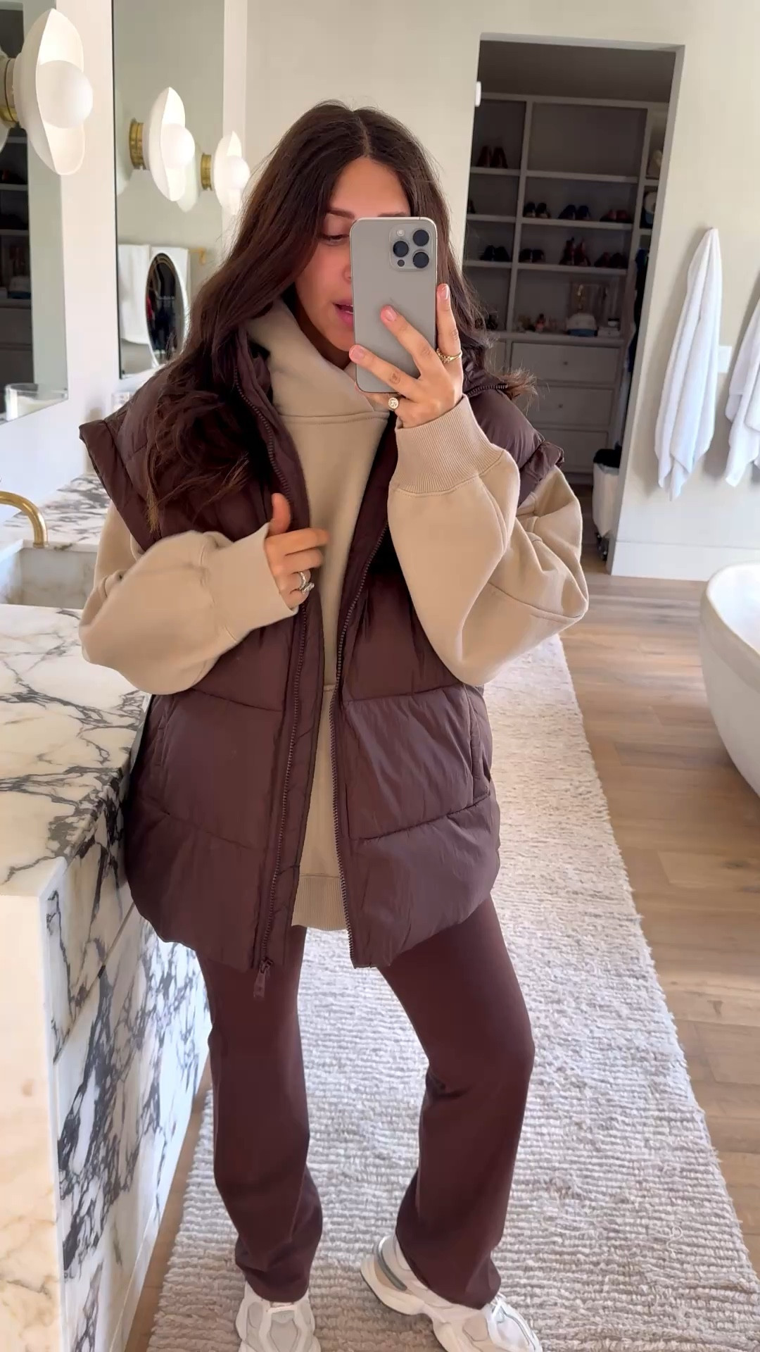 Vest: large 
Sweatshirt: large 
Leggings: medium 

Dressupbuttercup.com #dressupbuttercup #dederaad



#LTKHoliday #LTKStyleTip #LTKSeasonal