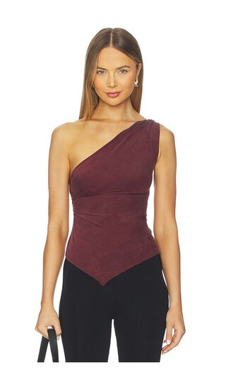 Peachy Den Amelia One Shoulder Top in Chocolate. - size S | Revolve Clothing (Global)