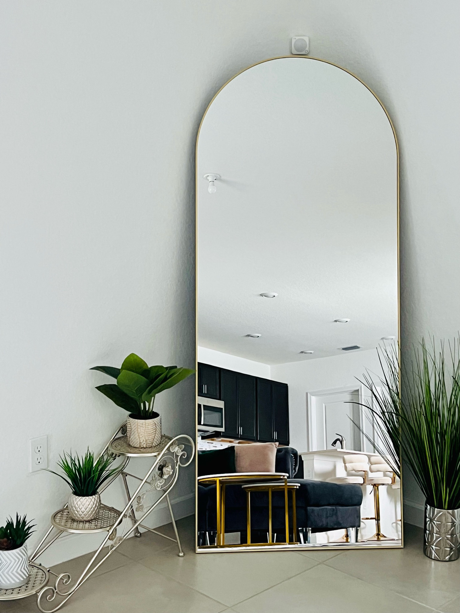 Finally found the perfect long mirror on sale at Walmart. The accent pieces and greenery goes well with it.

#LTKsalealert #LTKFind #LTKhome