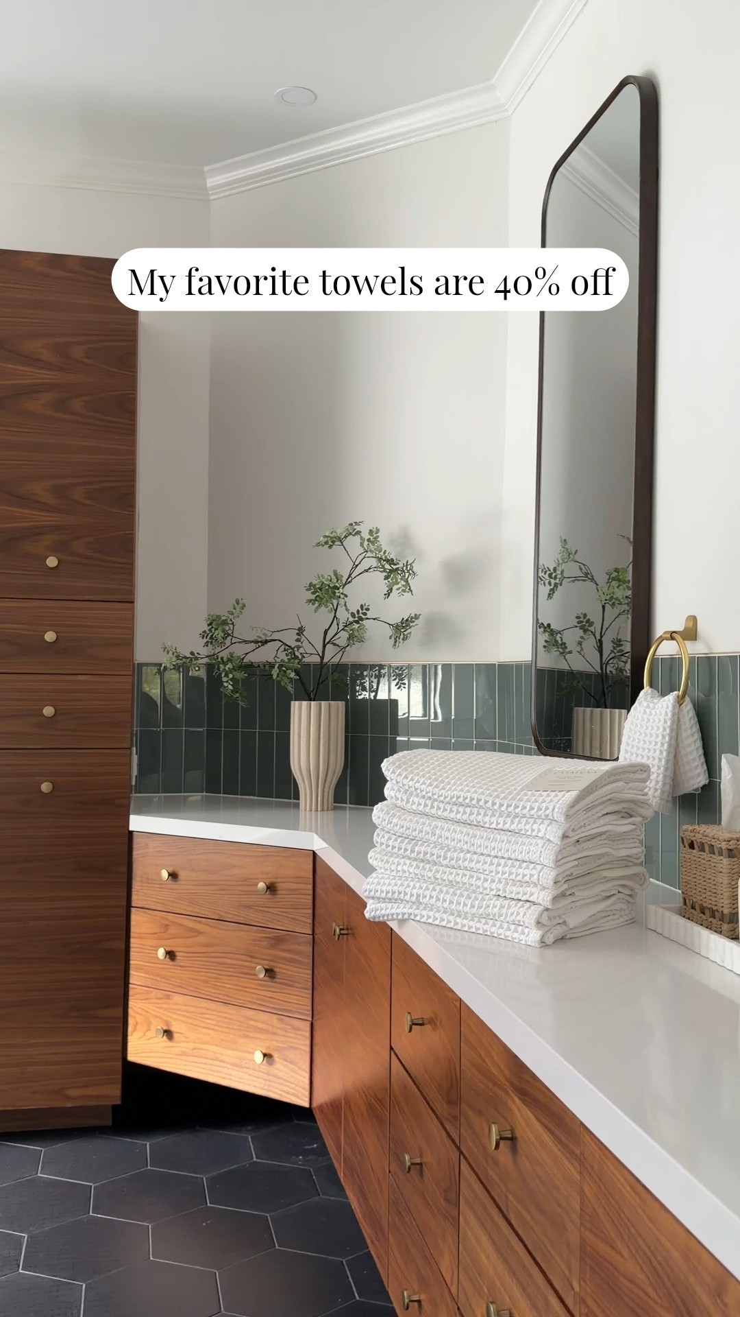 My favorite casaluna bath towels are 40% off this weekend.  Lowest price ever!  If you want luxury hotel towels at home you’ll want to get these. 

#LTKHome #LTKSaleAlert