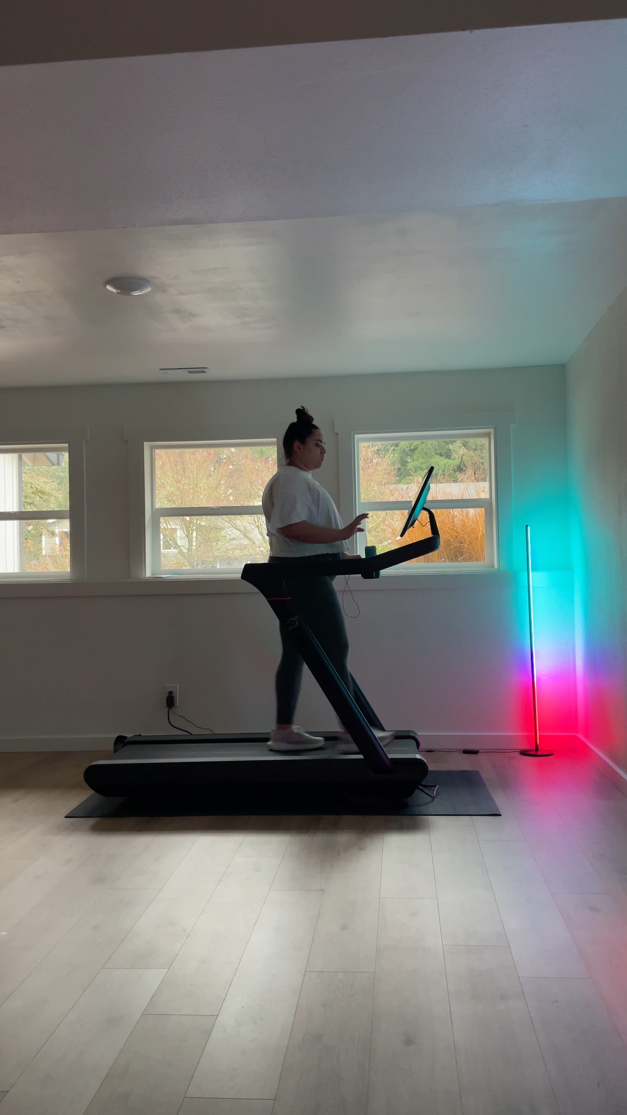 my home running set-up 🏃🏽‍♀️

#LTKhome #LTKfitness