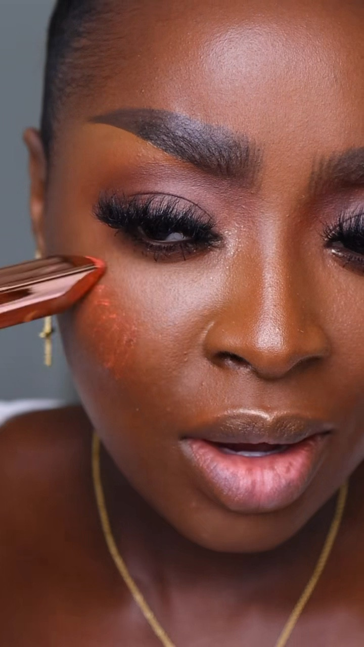 LYS has new blush products and I don’t think I applied it right the first time 😂🤪. I think it’s best you apply to the sponge then to your face, what do you think?!

#LTKVideo #LTKfindsunder50 #LTKbeauty