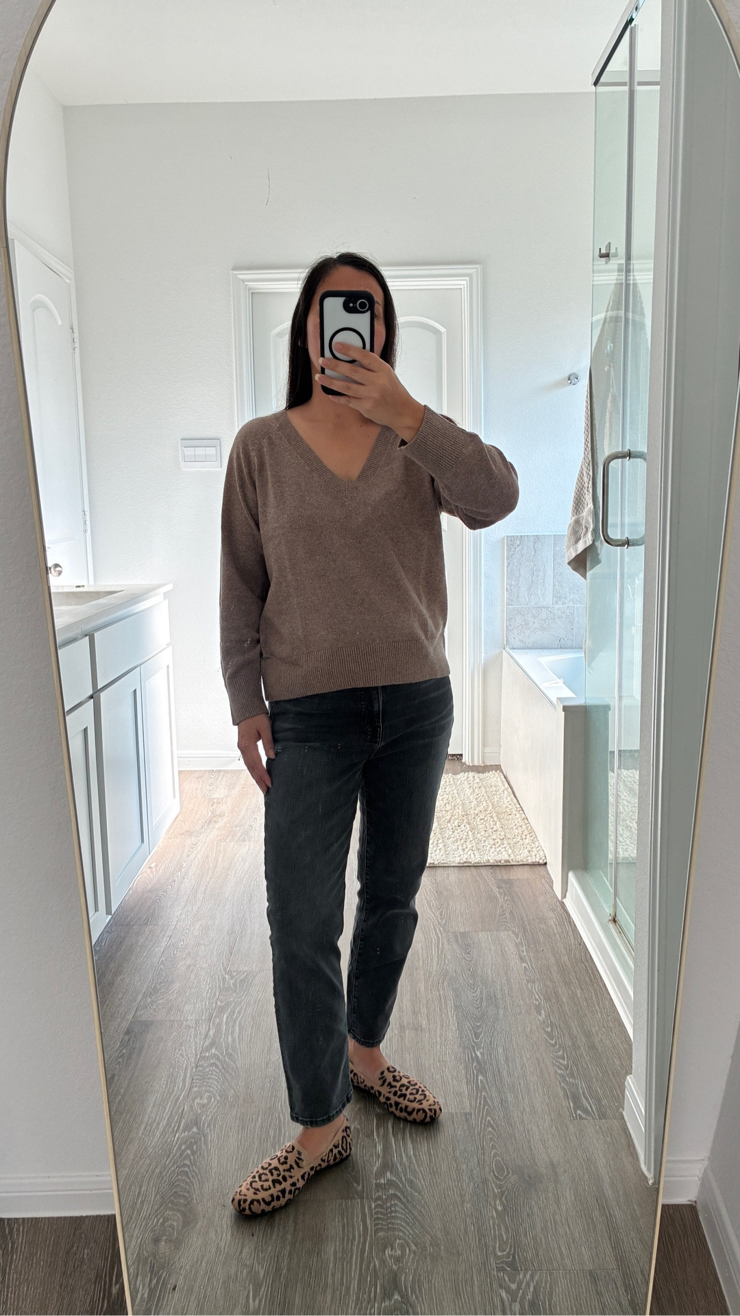 This outfit is so comfy and full of simple style. I would call this a fall outfit. Shirt: small petite, pants: 28 petite 