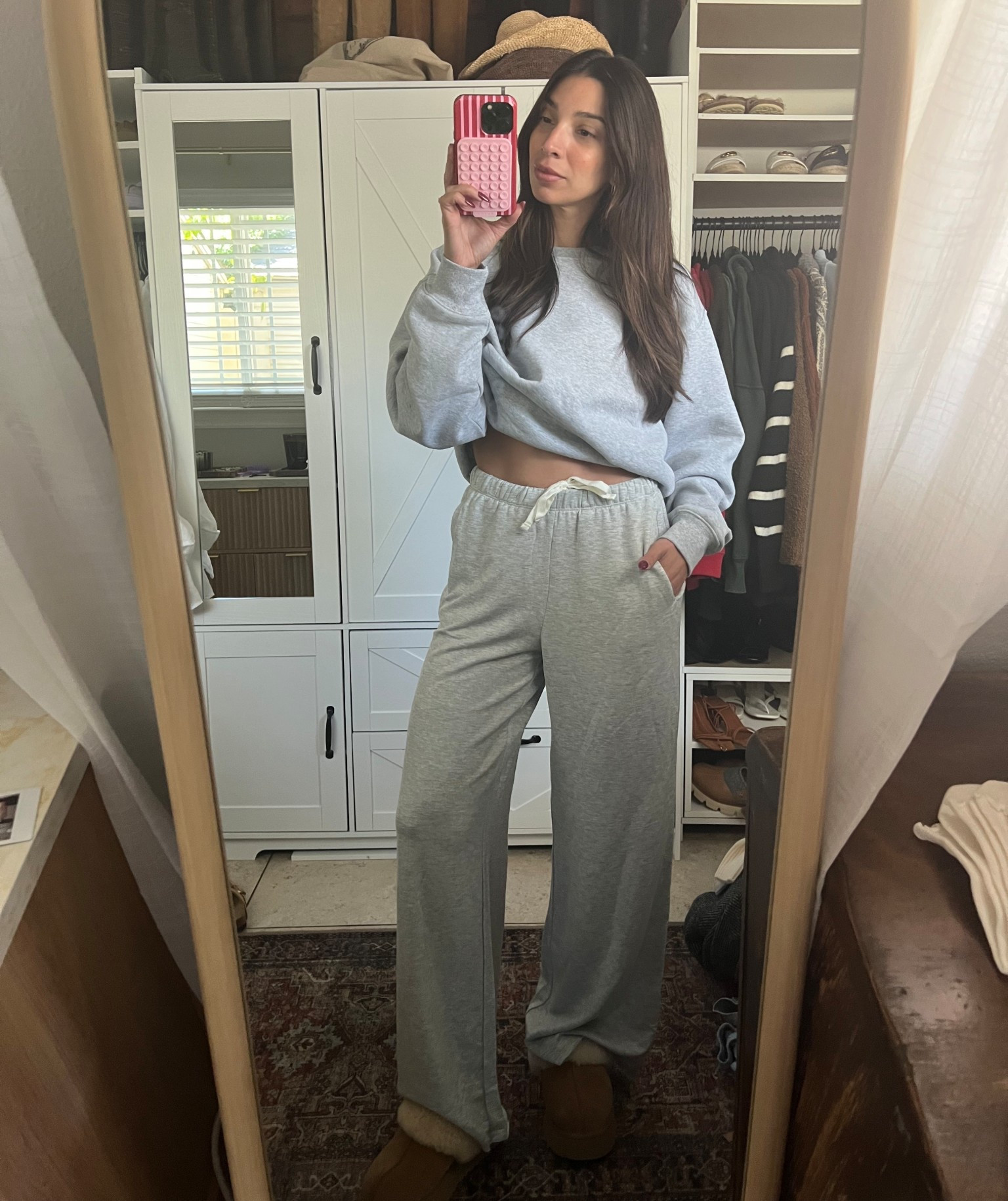 The sweats you NEED this fall 
Wearing a small 

#LTKStyleTip #LTKSeasonal