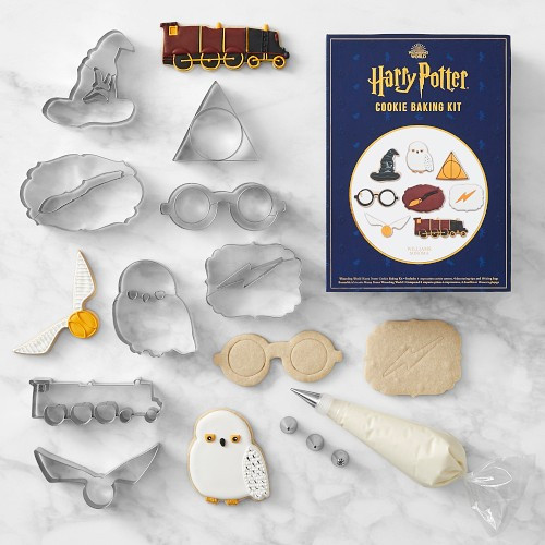 HARRY POTTER(TM) Cookie Cutter Set | Williams-Sonoma