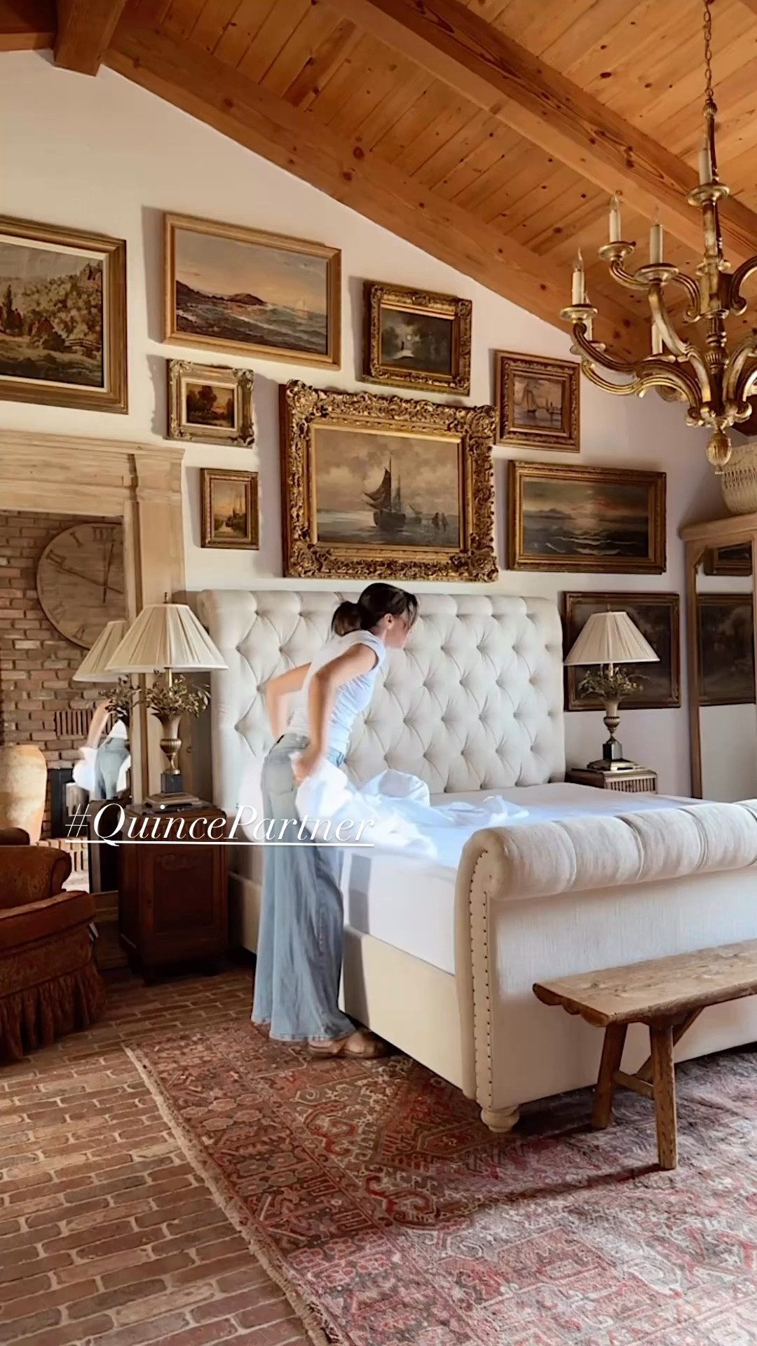 Comment "shop" ...l love natural fiber bedding! #QuincePartner I found all of this linen and cotton bedding @Quince . Quince has been a fave place of mine to shop for a while now! They have amazing, high quality bedding, for great prices, and so many other things too! They can keep their prices low because they use a factory-direct model that cuts out the supply-chain middlemen, and reduces costs. I love how all of these neutrals came together...thank you, Quince, for making our bed feel like a comfy cloud of dreaminess #bedroom
#bedroomdesign #bedroominspo #homedecor #home