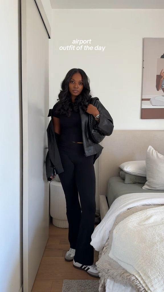 all black airport fit 🖤

#LTKTravel #LTKStyleTip #LTKHoliday