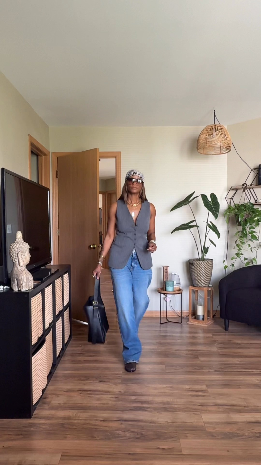 Feeling Lucky in my jeans!! 
Wearing a size 30/31 I’m 145 lbs and 5’6

#LTKFindsUnder50 #LTKOver40 #LTKStyleTip