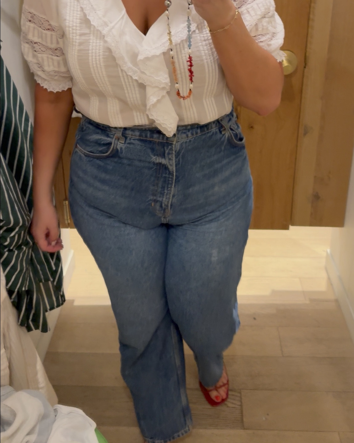 Another Doen inspiration. I tuck it. It has a slight flared fit. No buttons, it is sewn shut 

#LTKSaleAlert #LTKStyleTip #LTKFindsUnder50