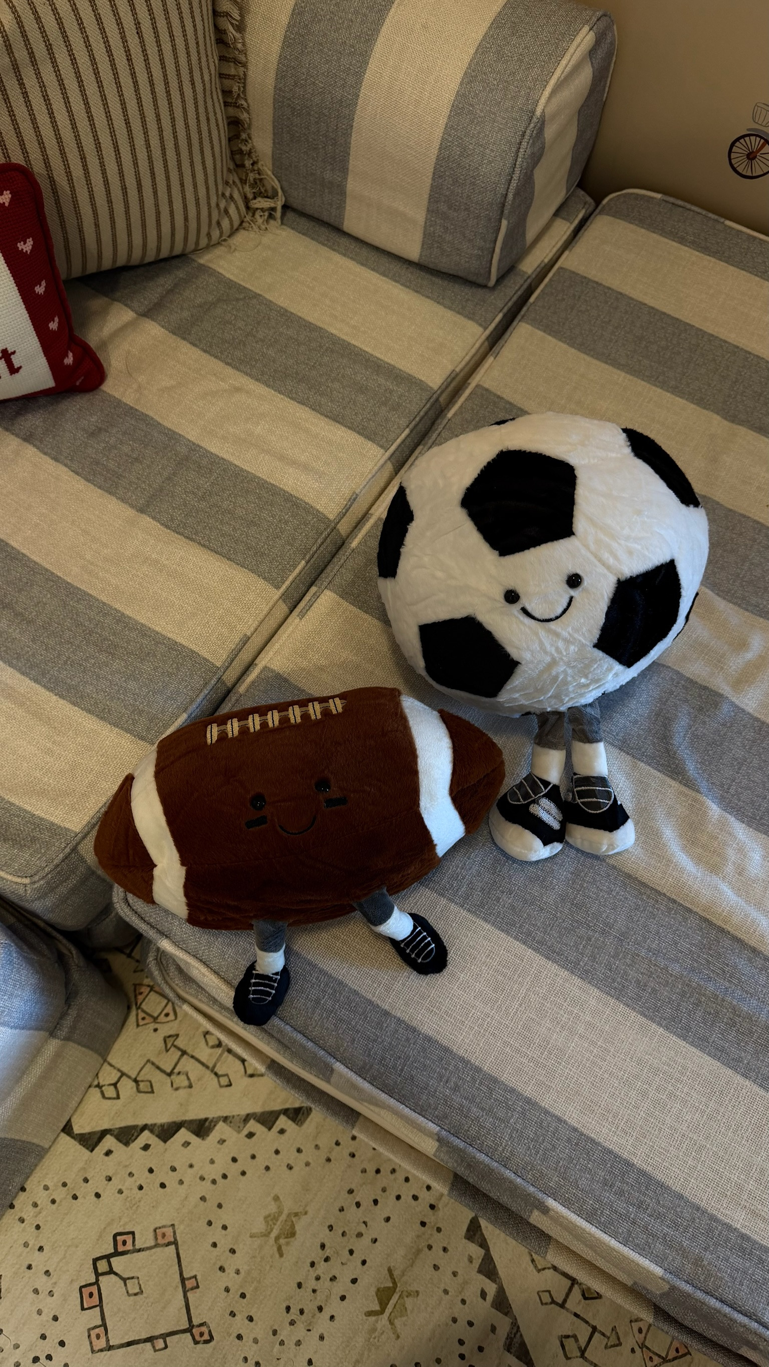 Look for less plush toys from Amazon! Perfect Valentine's gift idea!  

 #LTKValentine #LTKKids