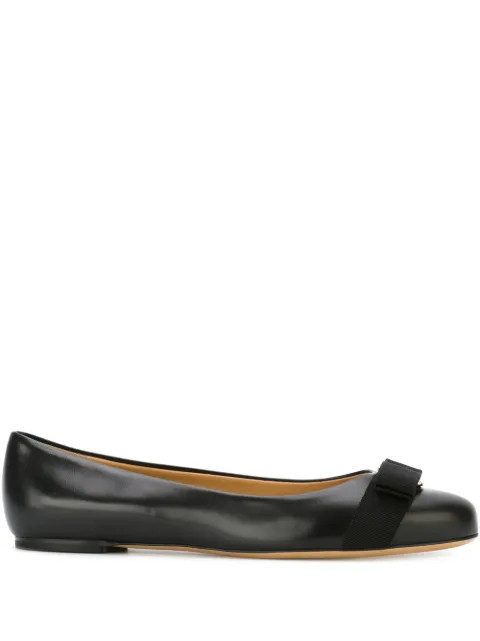 Salvatore Ferragamo Varina Ballerinas - Farfetch | Farfetch (CA)