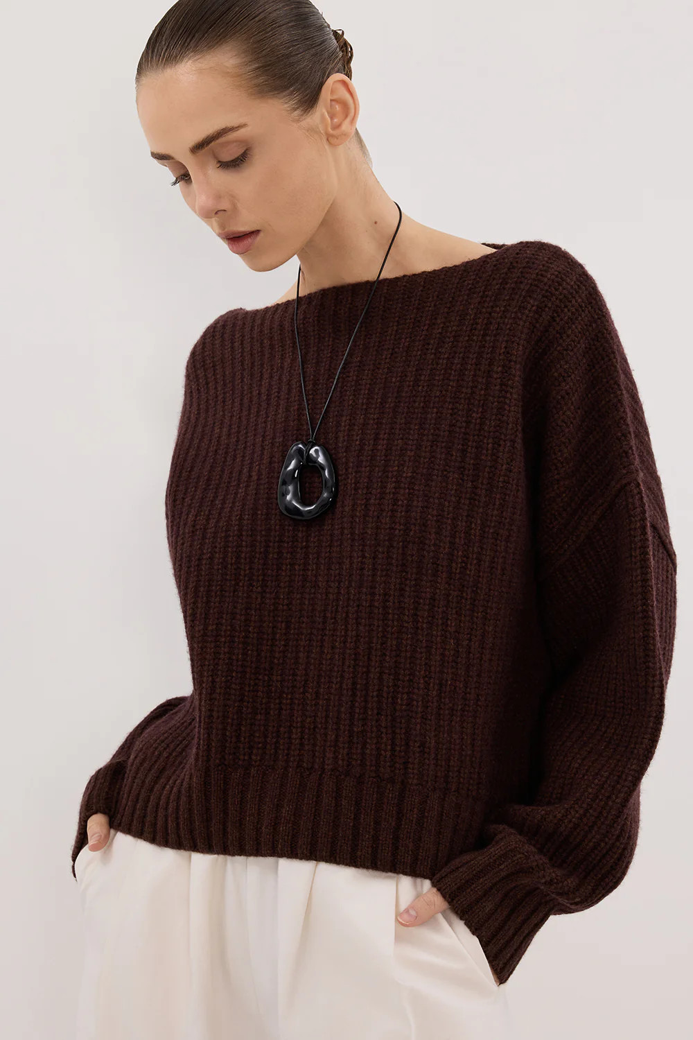 LIN CHOCOLATE BOAT NECK KNIT JUMPER | DISSH