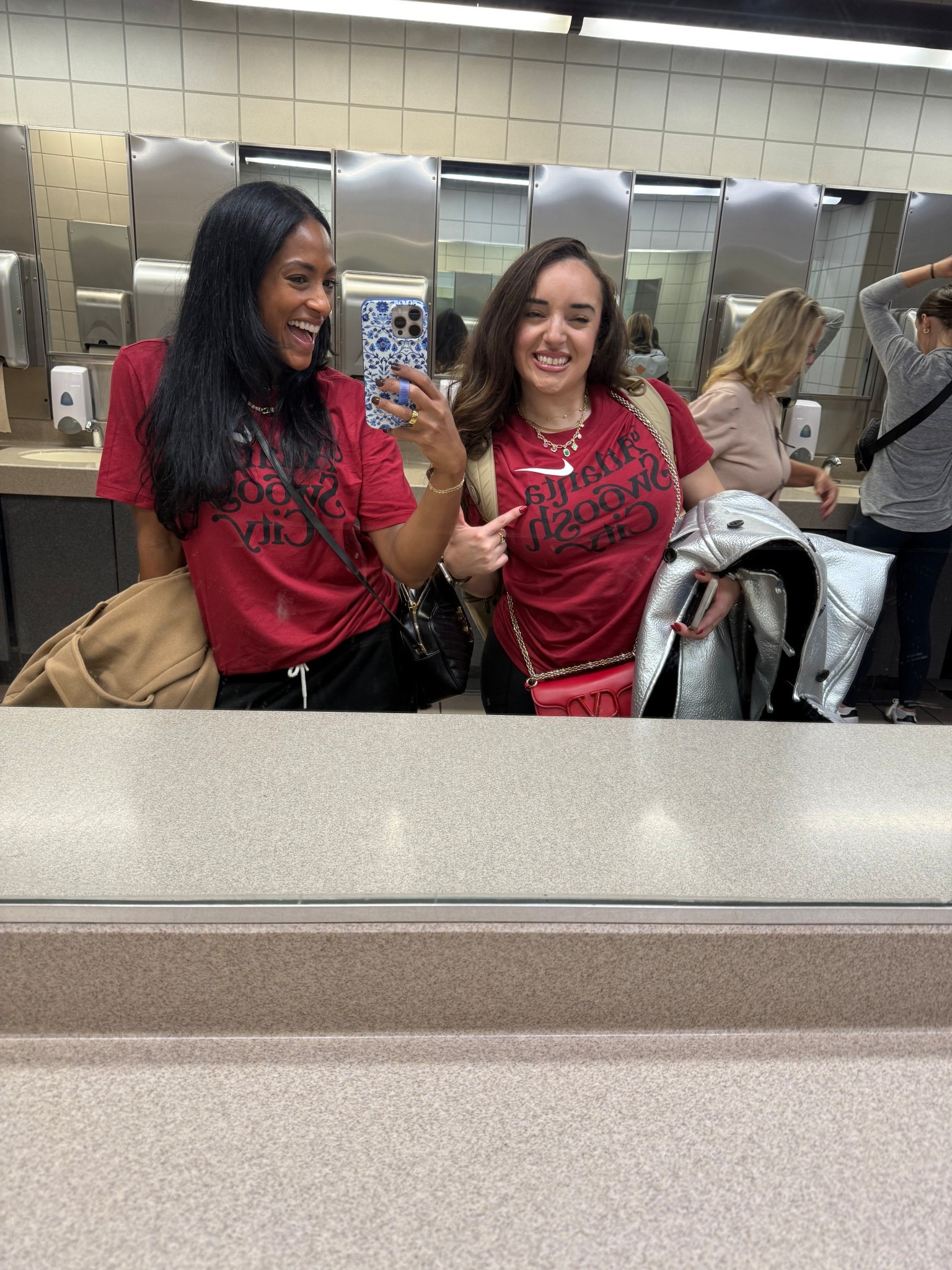 Atlanta Nike T Shirts - Size Small 

#LTKTravel #LTKFindsUnder100 #LTKfitnessgoals