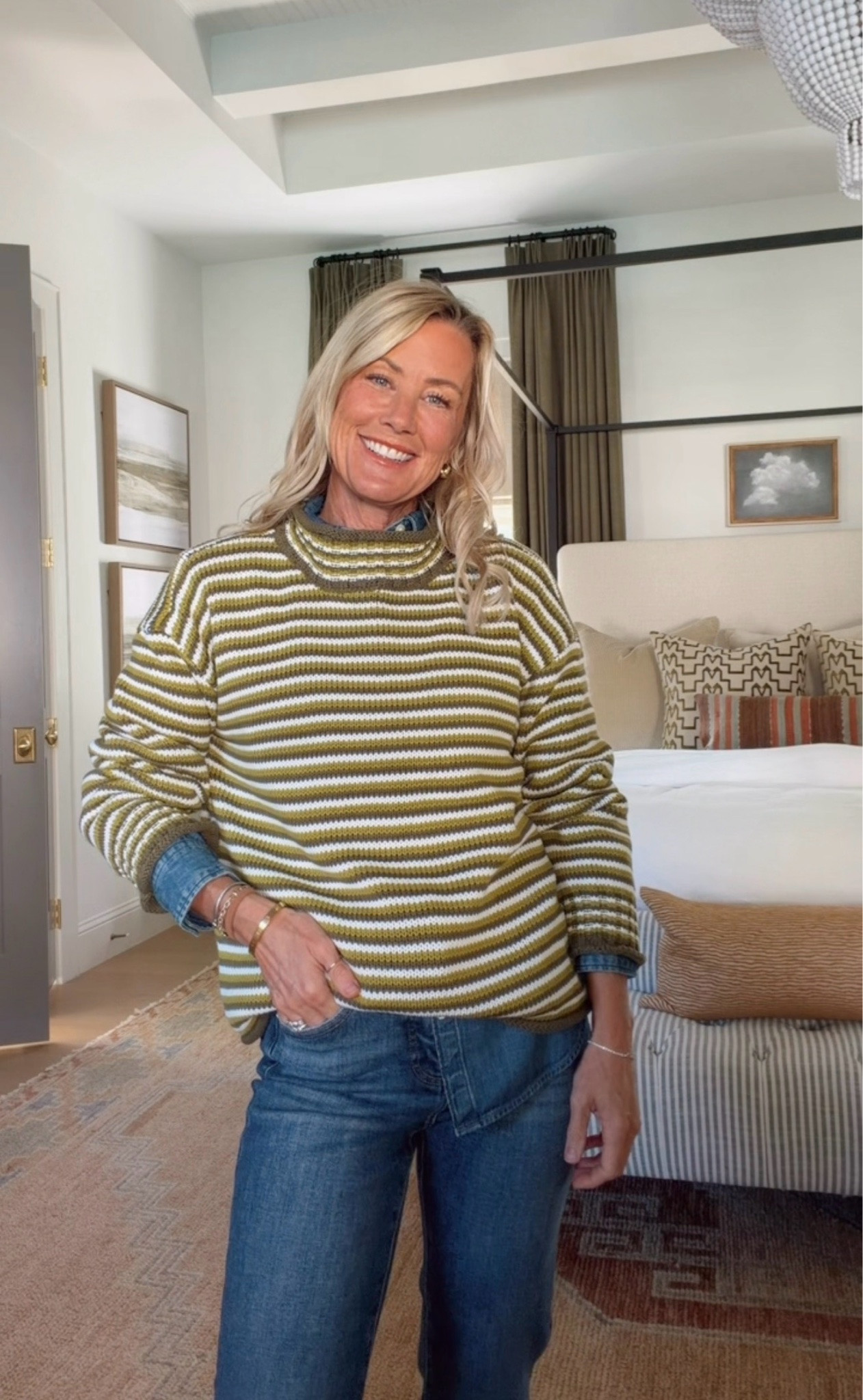 You can never have too many mock neck sweaters! The olive stripe pattern makes this such a great early fall piece.
Sweater: small
Jeans: 26

#LTKootd #LTKOver40 #LTKSeasonal