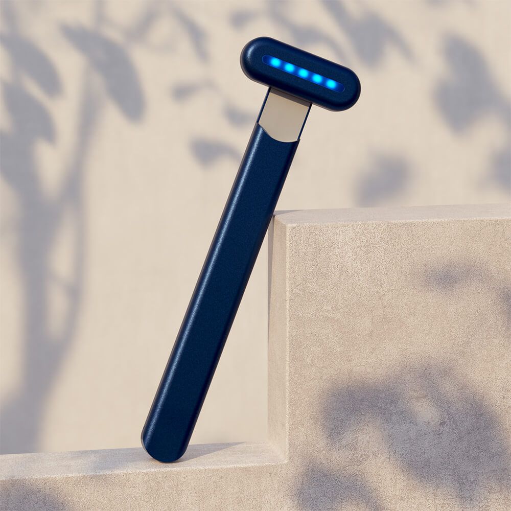 Skincare Wand with Blue Light Therapy | Solawave