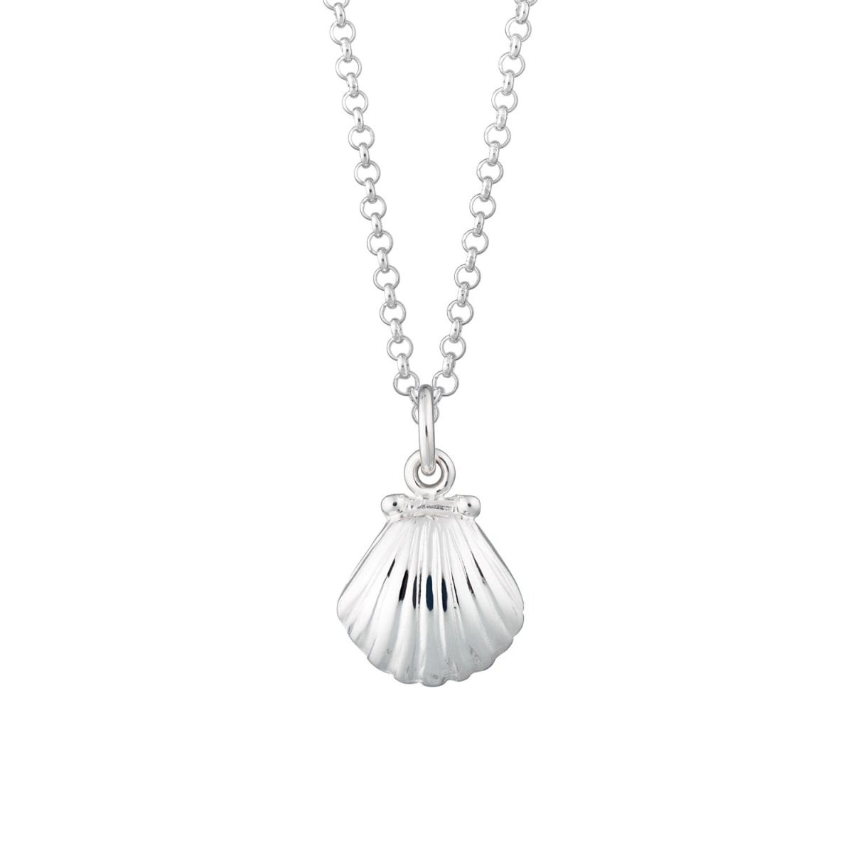 Sterling Silver Clam Shell Necklace | Wolf & Badger (US)