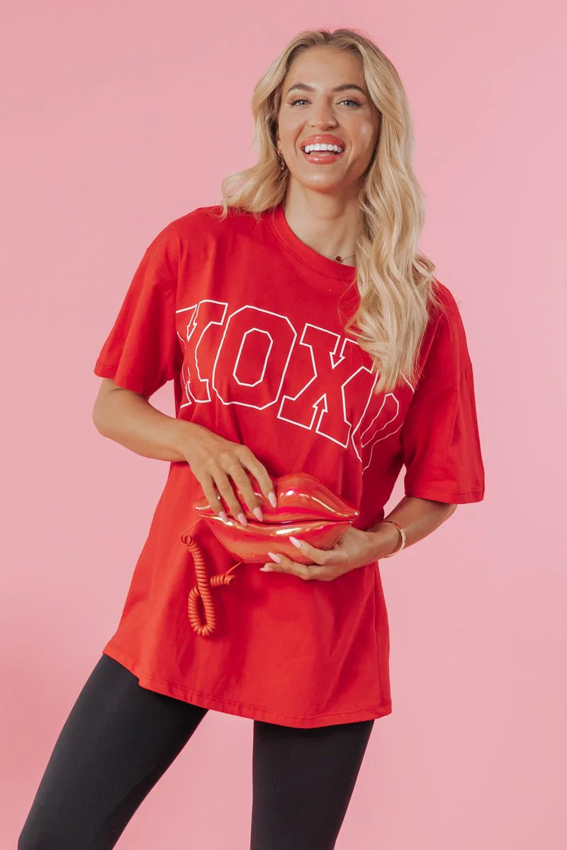 Red XOXO Oversized Graphic Tee | Magnolia Boutique