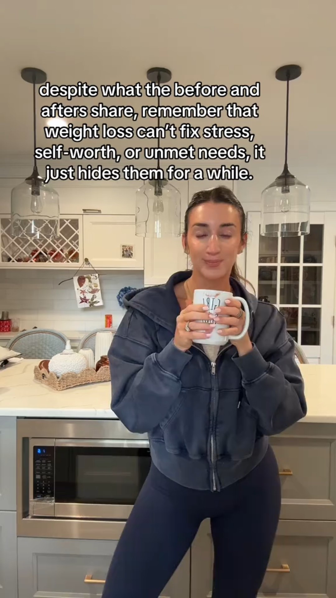 Sweatshirt and leggings combo is 10/10 

#LTKStyleTip #LTKActive #LTKSeasonal