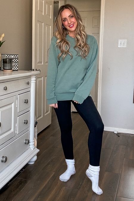 This Amazon look has been on repeat!!! Cozy men’s sweatshirt and seamless leggings for the win. I wear a small in both!

#LTKover40 #LTKfindsunder50