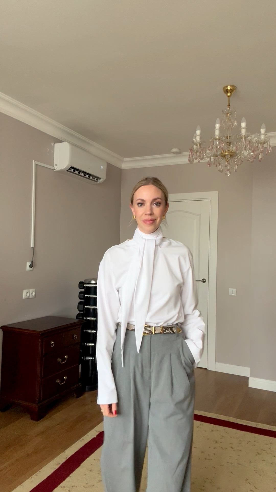 Work outfit, spring workwear, @Zara bow tie blouse, snakeskin belt, office look

#LTKOver40 #LTKgrwm #LTKWorkwear