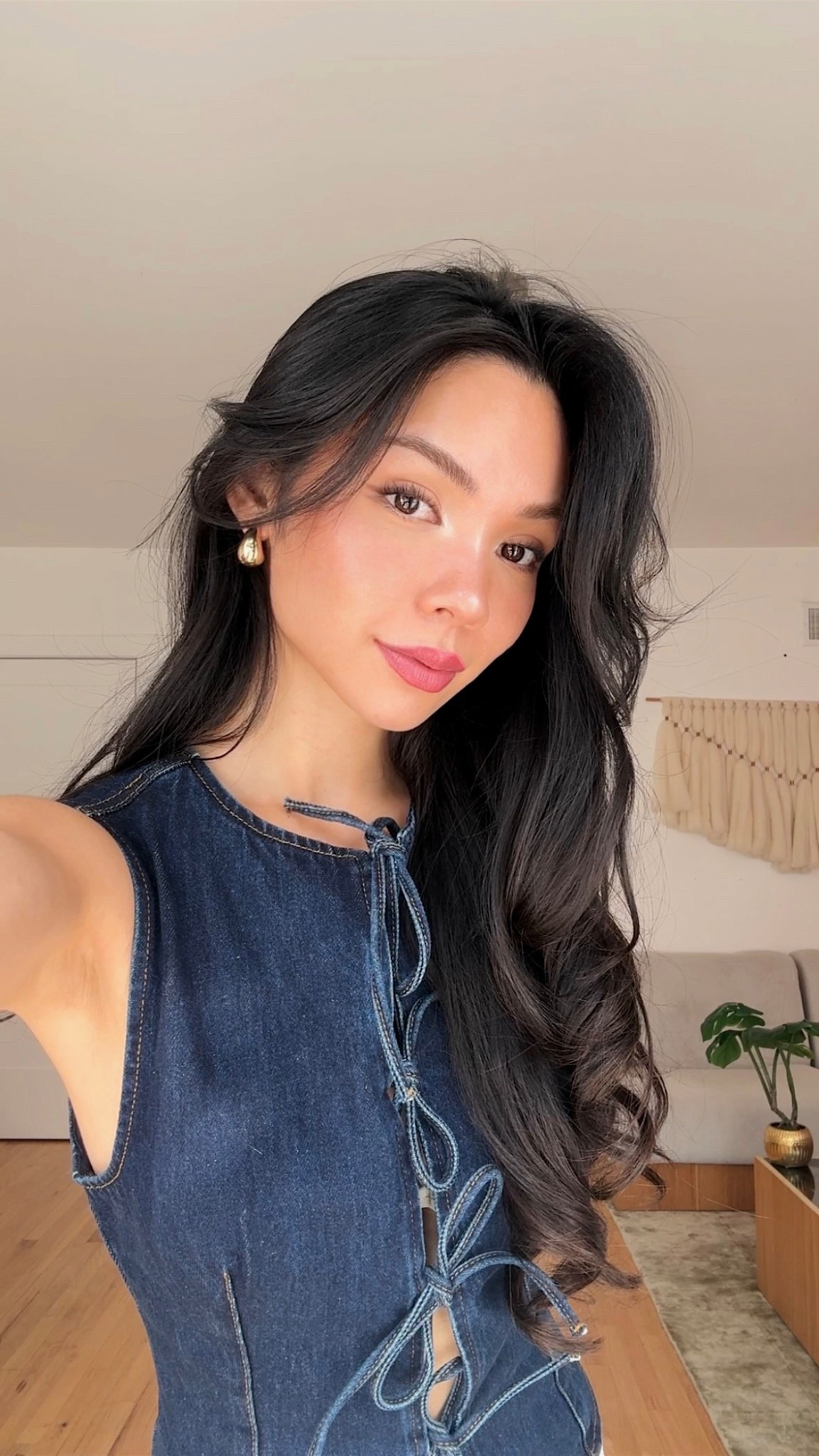 The cutest denim vest. Wearing size US 2 💙🩵 #denim 