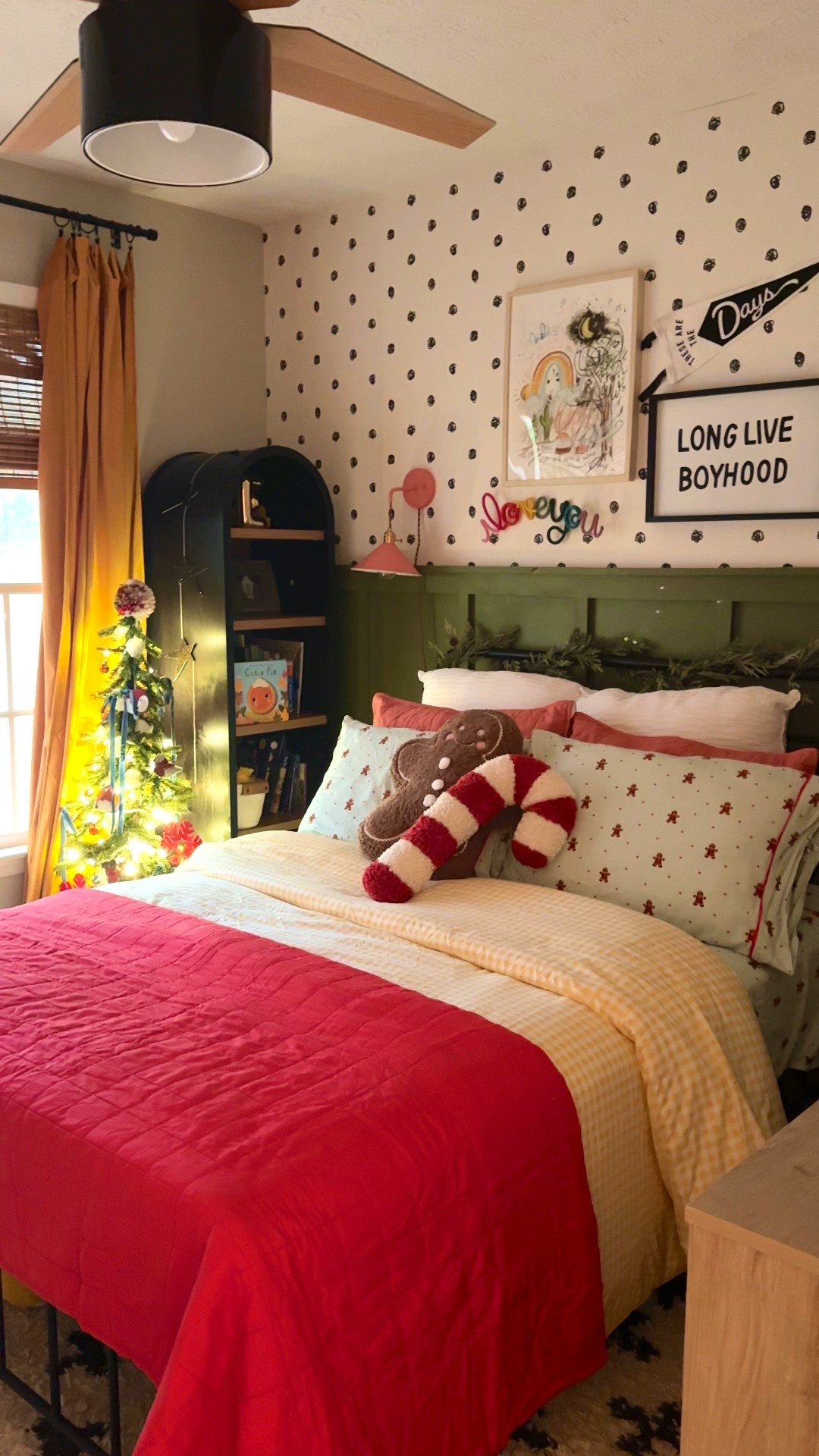 Dreamy little boy’s room all decked out for Christmas! And the Christmas sheets are even on sale!

#LTKHoliday #LTKSeasonal #LTKHome
