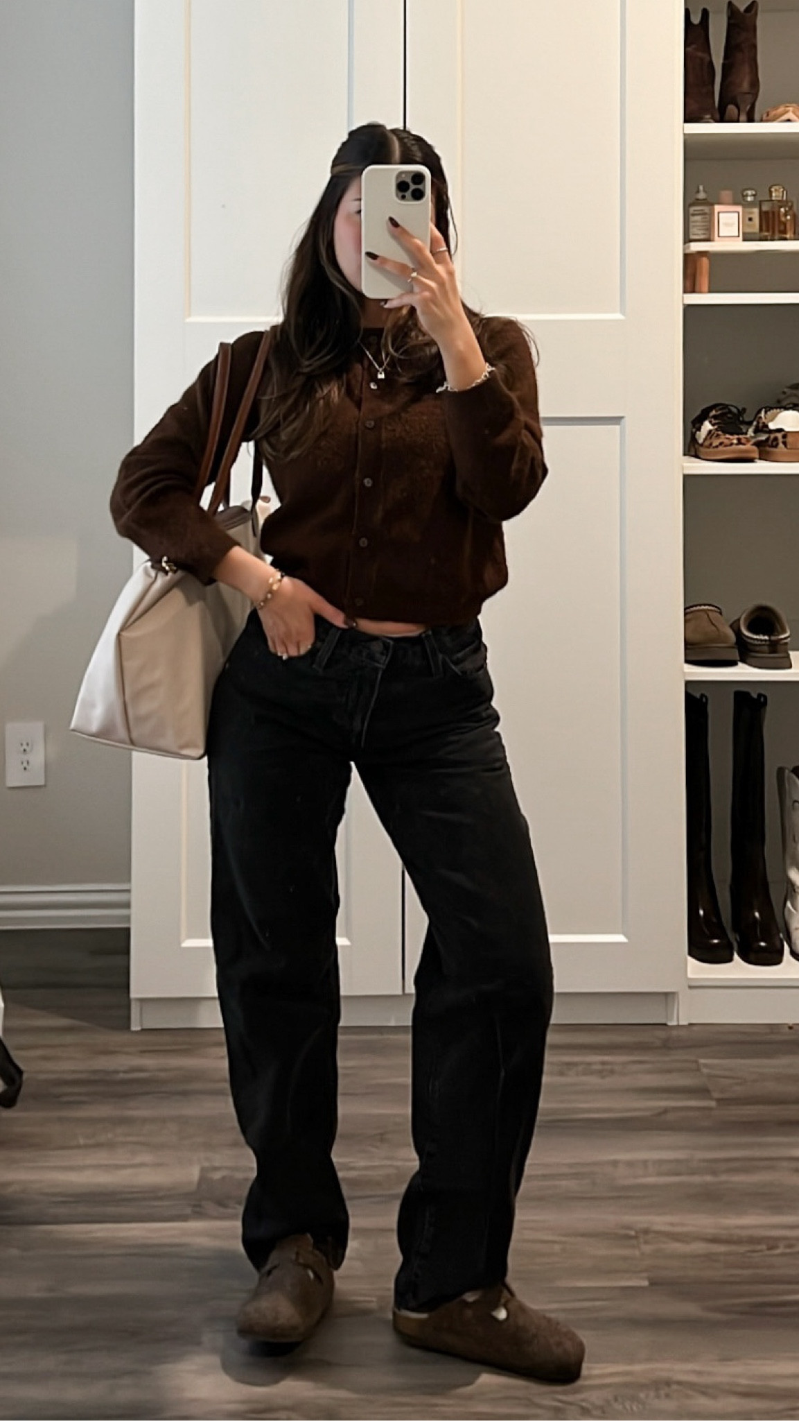 Coffee shop work day a few weeks ago 🖤

#LTKStyleTip #LTKSeasonal