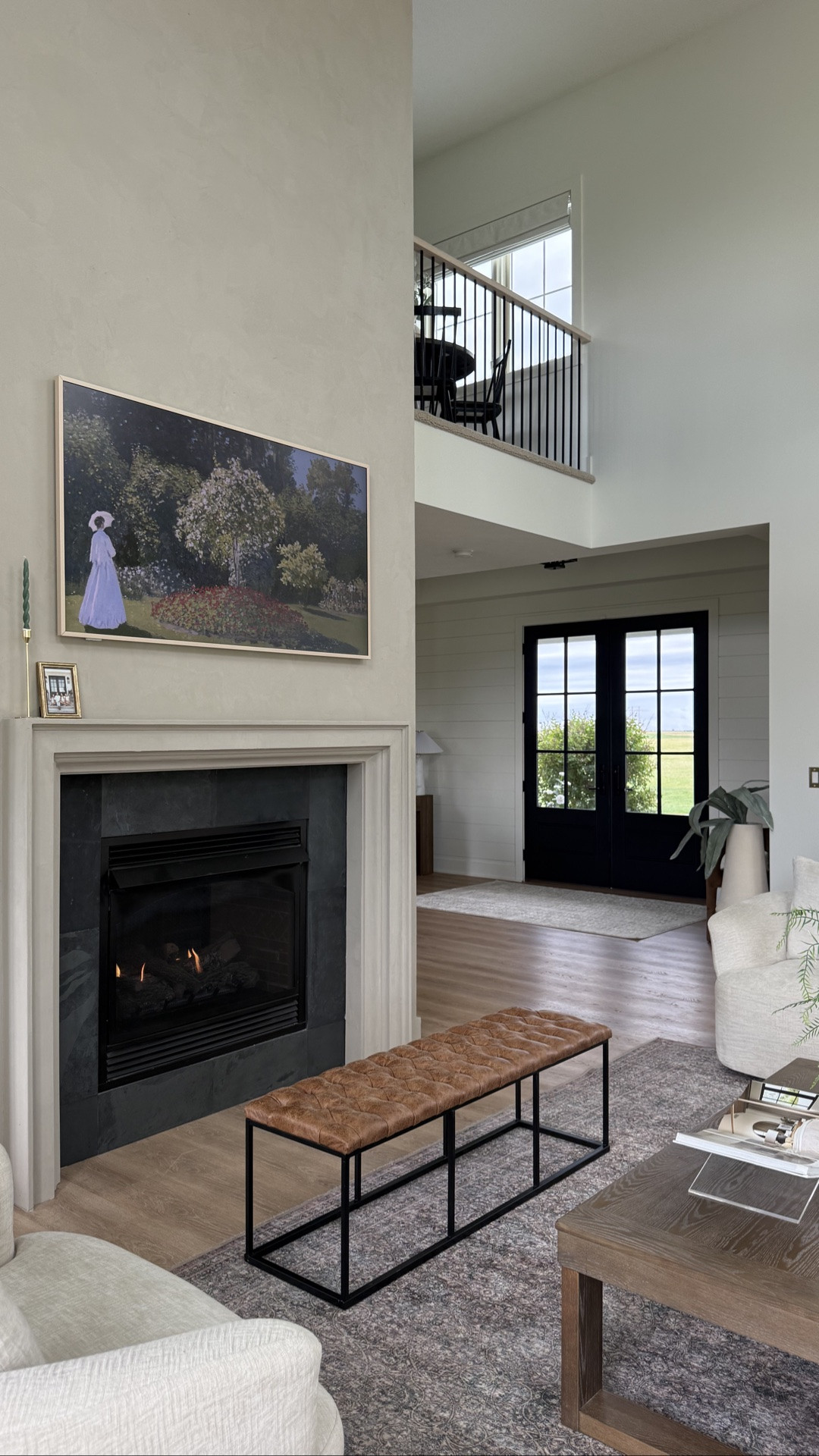 Which ottomans/bench do you like best?

Happy Friday!

#homedecorating #fireplacedesign #livingroomideas #ottomans #bench