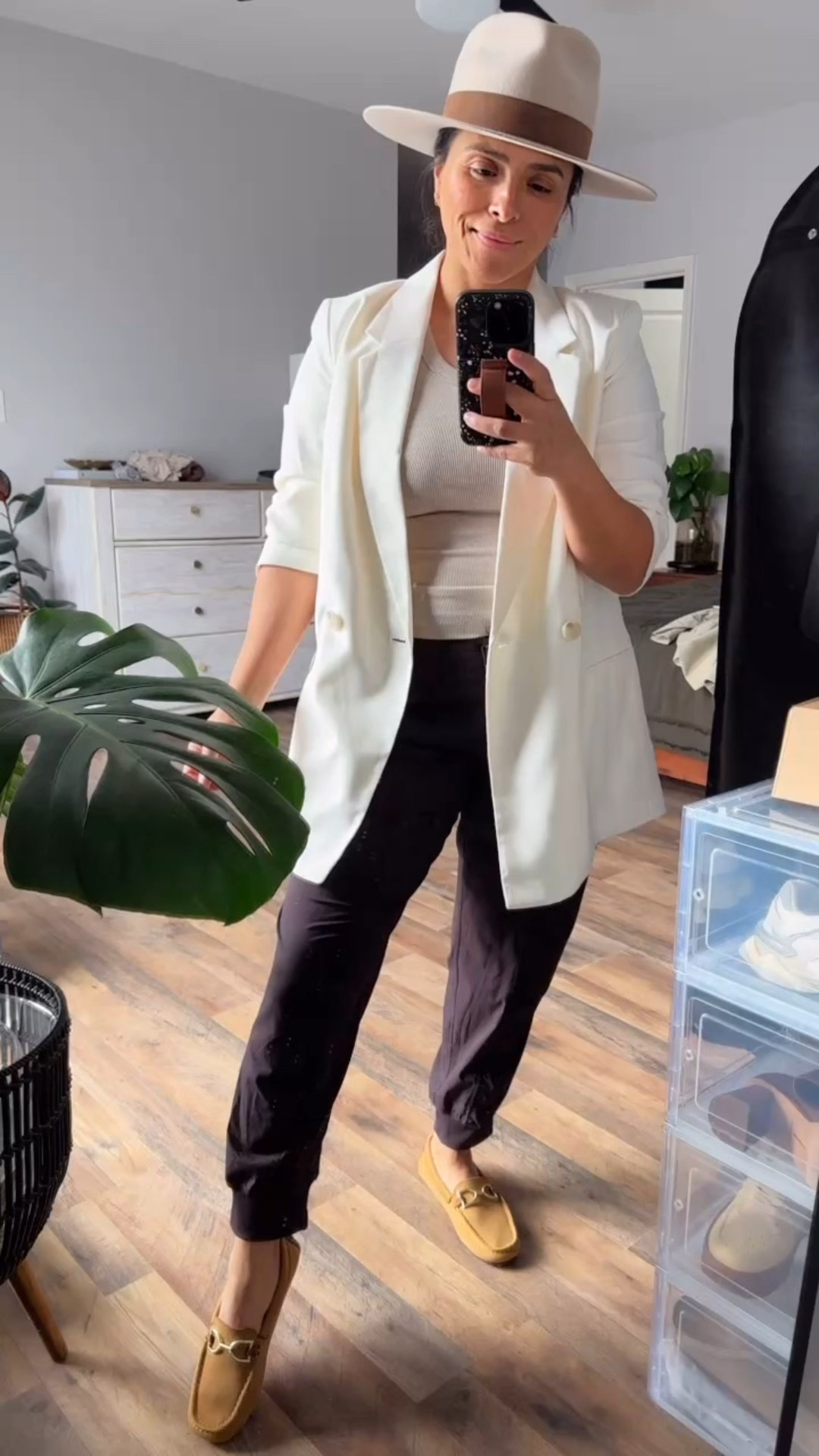 Can you tell I love blazers? 😅🥳




Blazer outfit 
Casual style 
Spring outfit 


#LTKstyletip #LTKworkwear #LTKover40