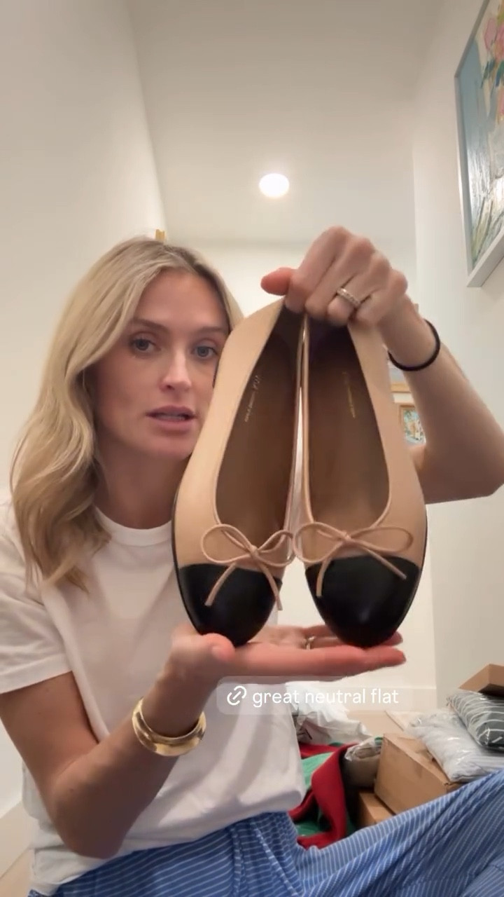 these just came in and they are a great neutral flat! 

#LTKootd #LTKHoliday #LTKSeasonal