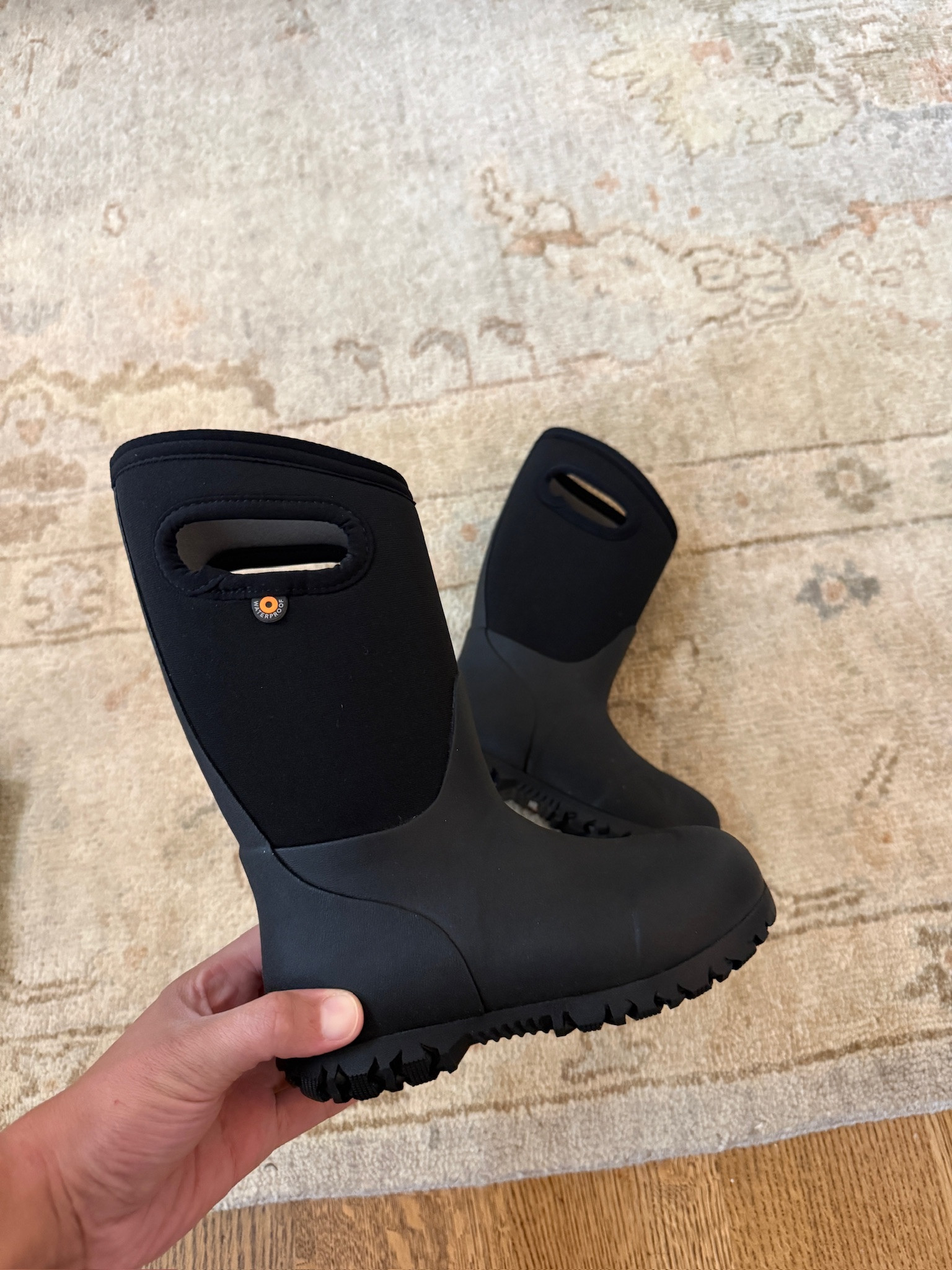 Just got these boots for Jackson & they are perfect for rain, snow, and everything in between!

Rain boots, kids rain boots, Amazon, kids shoes, boy mom, grace white