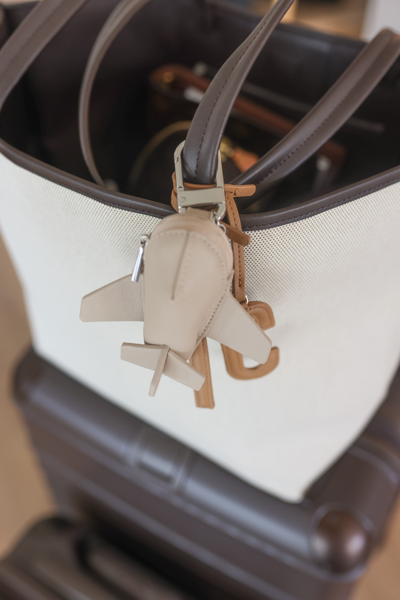 Cutest little plane keychain! 

Travel accessories, luggage, beis luggage

#LTKTravel